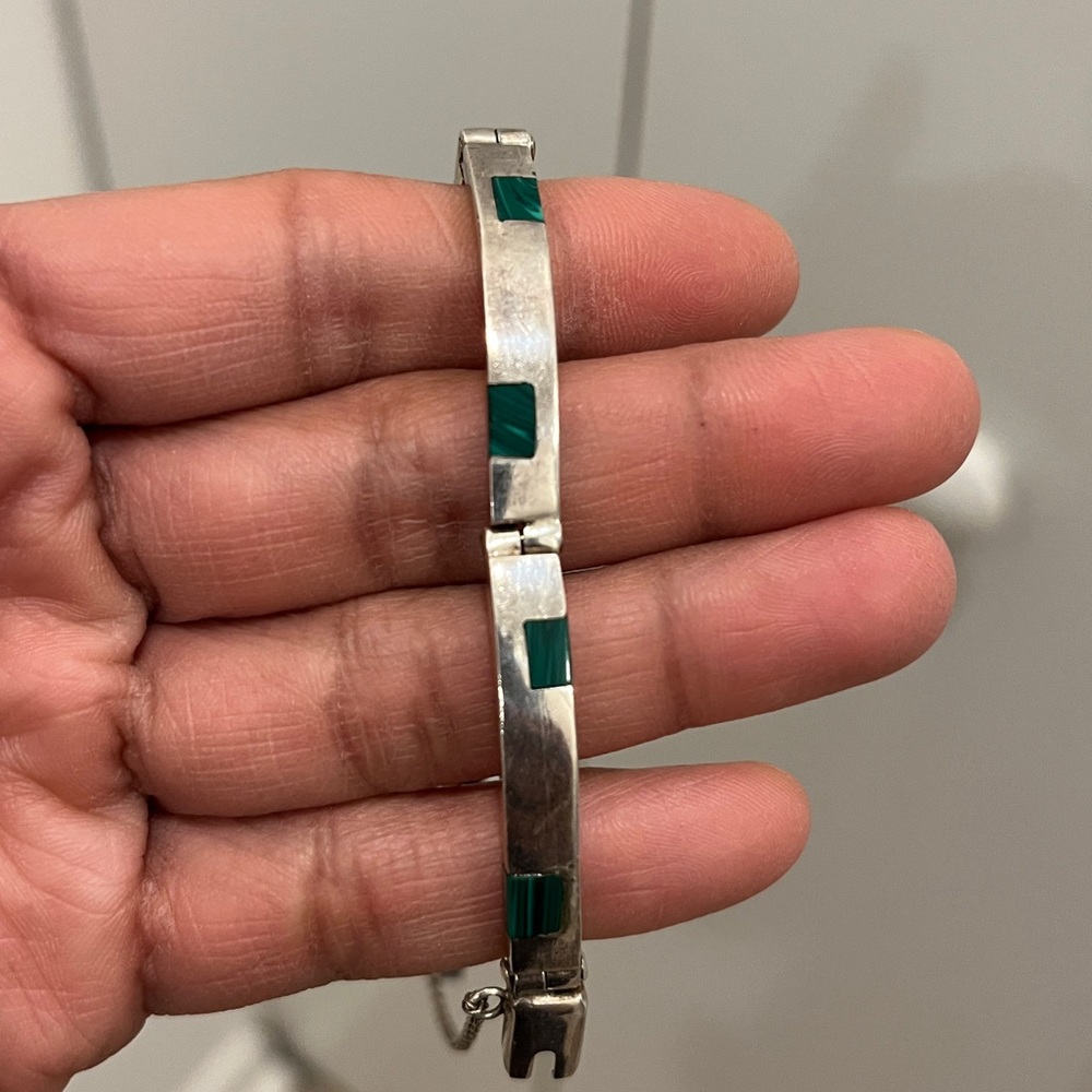 Vintage Mexico 925 Sterling Silver And Malachite Hinged Bangle Bracelet Mexico